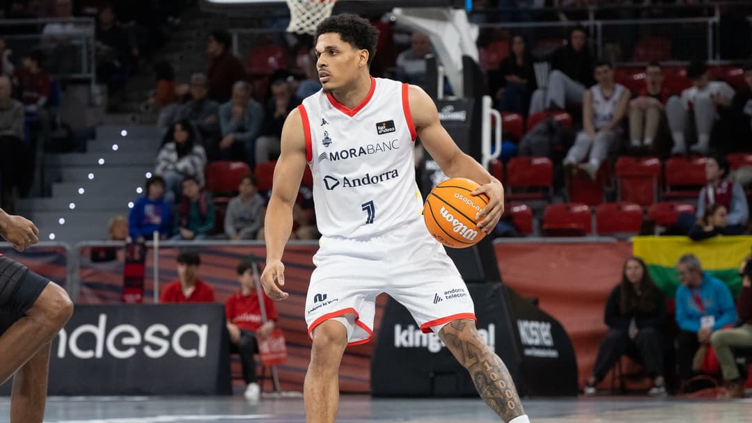 Castañeda podría regresar en esta Jornada 24