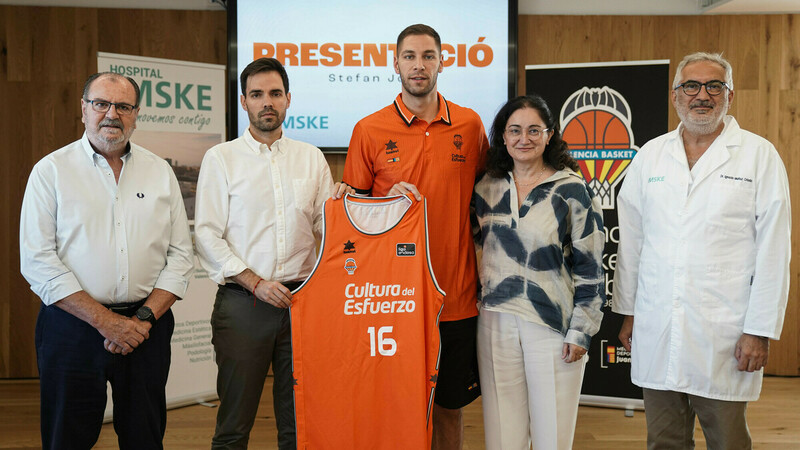 Stefan Jovic, presentado en IMSKE como nuevo jugador taronja