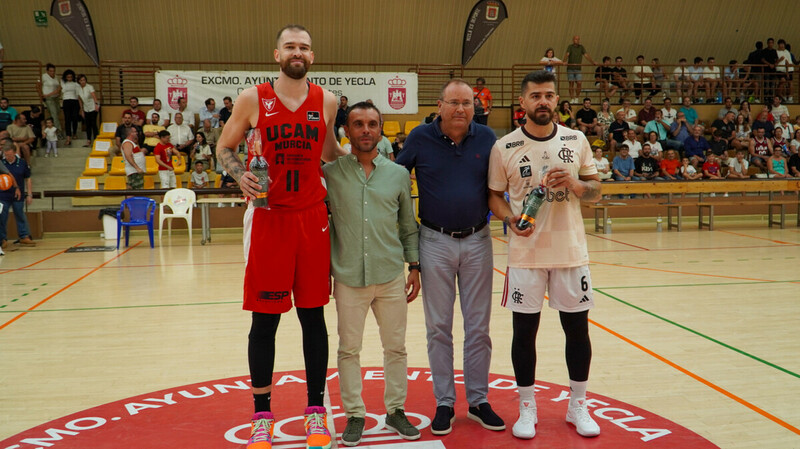 Arranca la pretemporada con victoria para el UCAM Murcia (75-73)