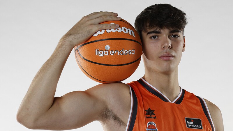 Lucas Marí jugará la temporada 2025-26 en la NCAA