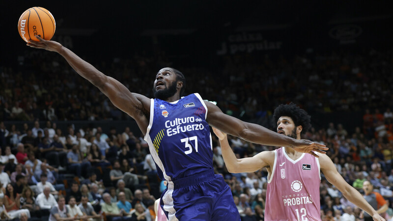 Ojeleye marca el ritmo de un Valencia Basket sin piedad