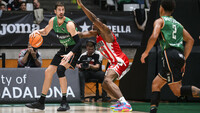 El Joventut se lleva el derbi frente al Bàsquet Girona