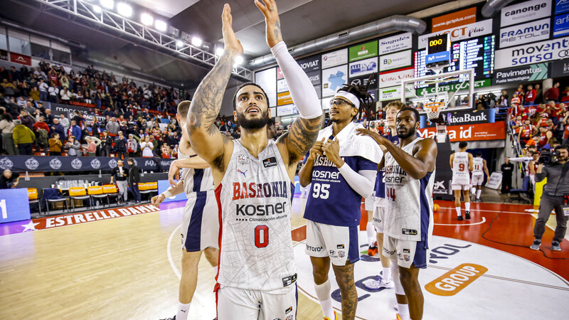 Kamar Baldwin da la victoria al Baskonia en Manresa