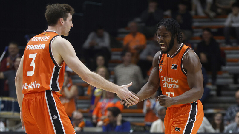 El rebote lanza al Valencia Basket para acabar con el Surne BB (89-70)