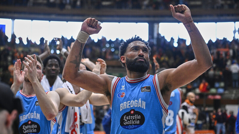 Hilliard tiñe de breoganista la fiesta del baloncesto gallego