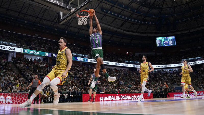 Una primera mitad excelsa redondea la gran semana de Unicaja (98-80)