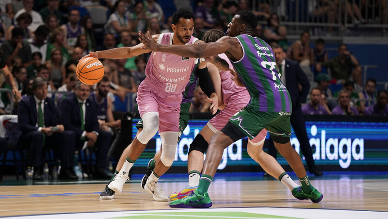 La Penya, 6ª, tras un final apoteósico en Málaga