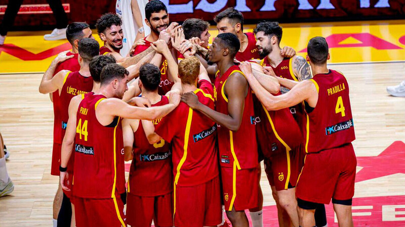 España gana confianza ante República Checa