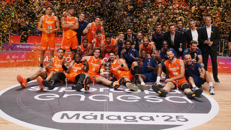 El Valencia Basket enamora y conquista su 2ª Supercopa Endesa