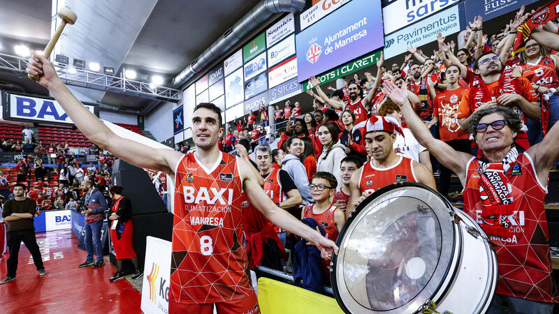 Benitez y Reyes desatan la locura en el Nou Congost (99-86)