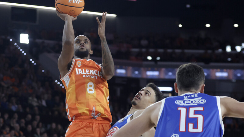 El Valencia Basket arrolla al UCAM Murcia al ritmo de Jean Montero (110-84)