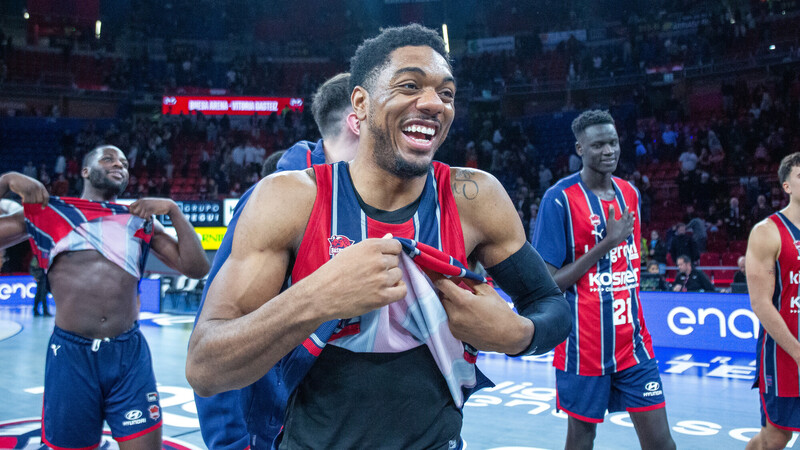 Trent Forrest, Jugador de la Jornada 21