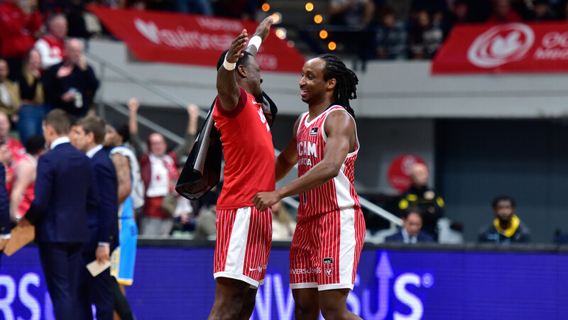 El UCAM Murcia sigue intratable como local