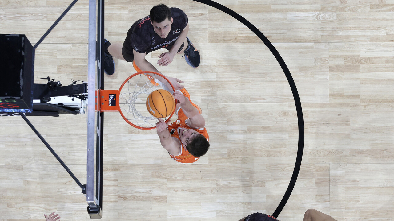 Un coral Valencia Basket no da opciones a Coviran Granada