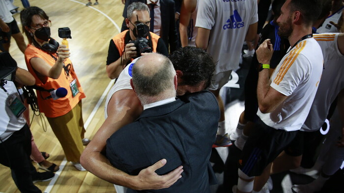 Llull-Laso: Un abrazo para la historia