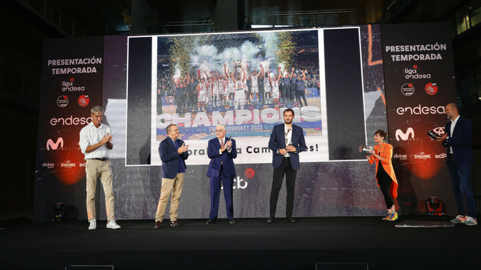 Homenaje al oro europeo de la selección española