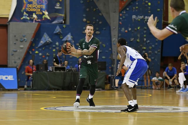 Joma presenta diseño para Unicaja