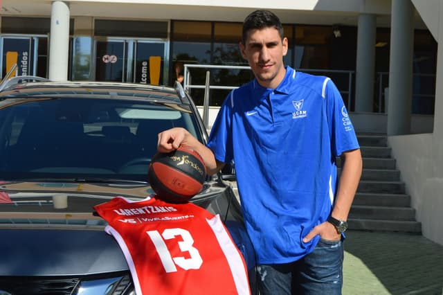 Larentzakis: "Dar mi cien por cien"