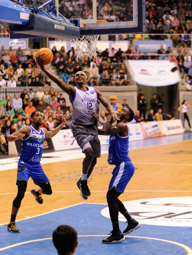 S.Pablo Burgos-Anwil (110-78)