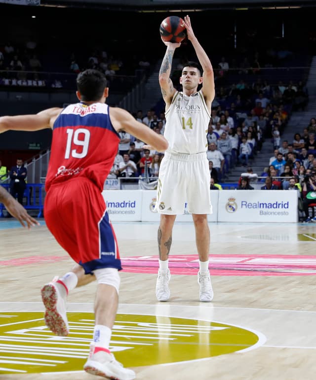 Crónica R. Madrid-BAXI (94-74)