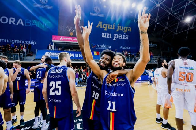 Crónica MoraBanc-KIROLBET (97-82)