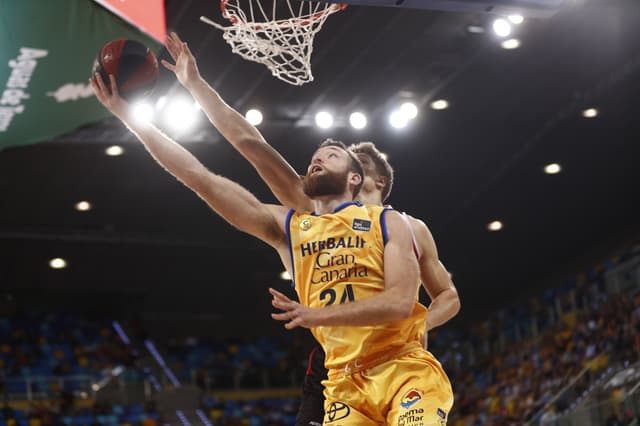 Crónica Herbalife-Montakit (102-78)