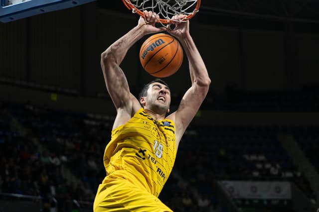 Iberostar Tfe-Mornar (91-61)