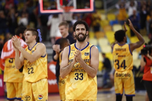 Herbalife GC-S.Pablo (92-89)