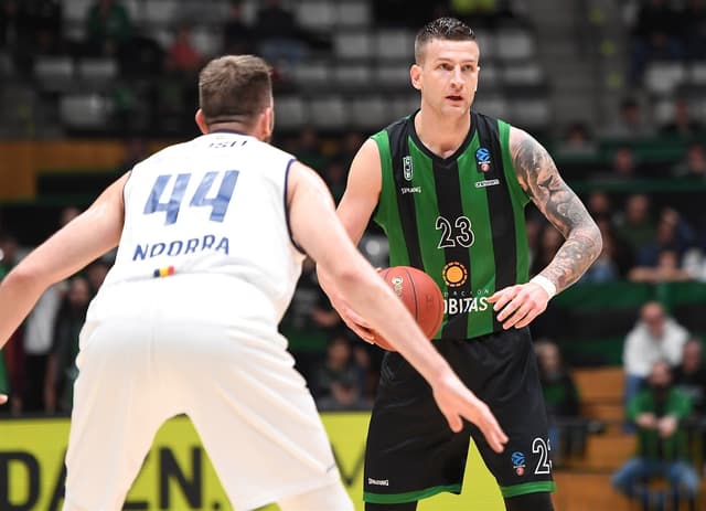 Joventut-MoraBanc (90-87)