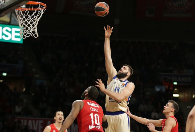 Bayern-Valencia BC (59-66)