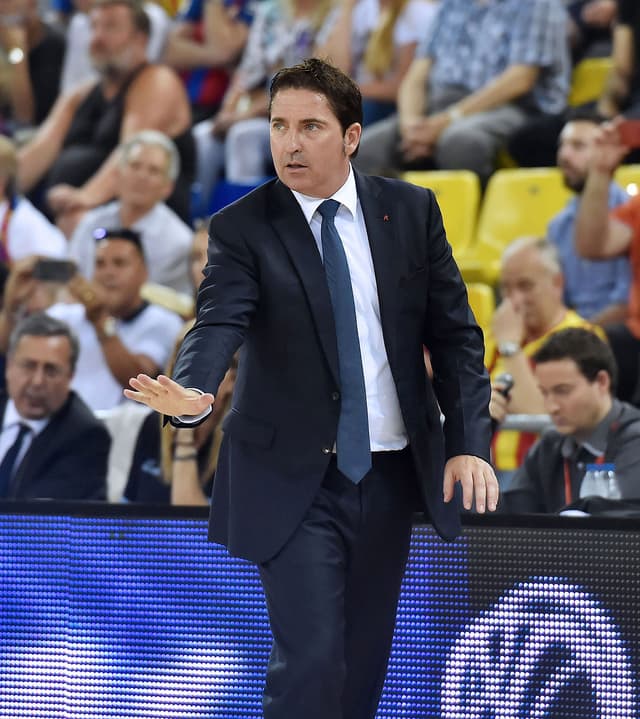 Clínic acb-AEEB, con Pascual