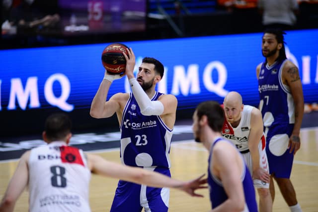Baskonia agradece a KIROLBET
