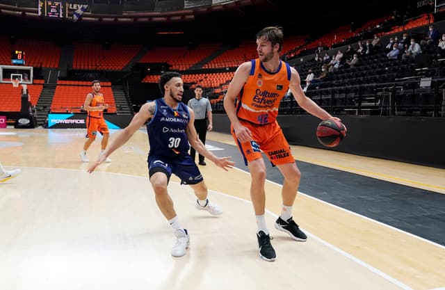 Valencia no iguala por Doornekamp