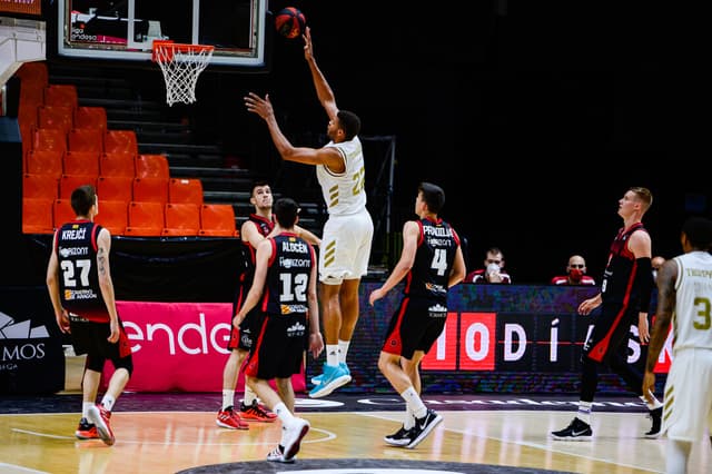 Cró. Madrid-Casademont Zgz (97-88)