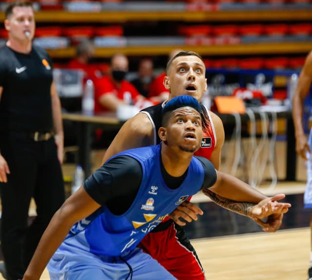 B. Fuenlabrada-S.Pablo (83-78)