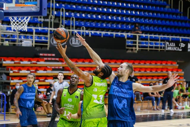 Cr. Urbas Fuenla.-Movistar Estu.