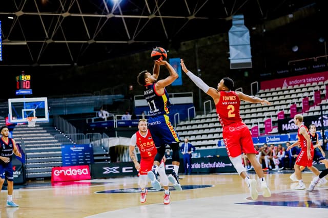 Cró. MoraBanc A-UCAM Murcia (84-66)