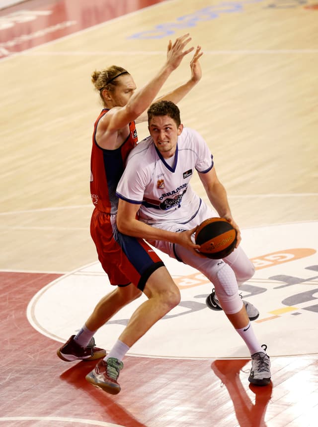 BAXI Manresa-Monbus Obra. (76-80)