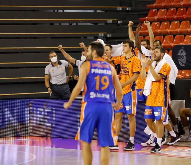 Crónica BAXI-Valencia (74-82)