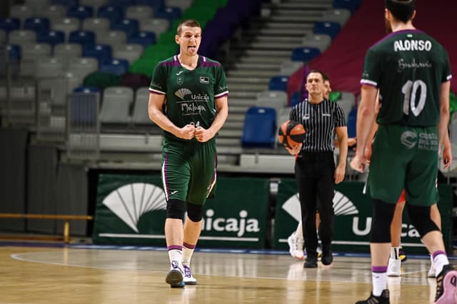 Unicaja 102 - UCAM Murcia 81