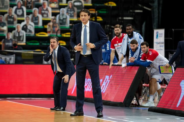 Nicola no seguirá en el GBC