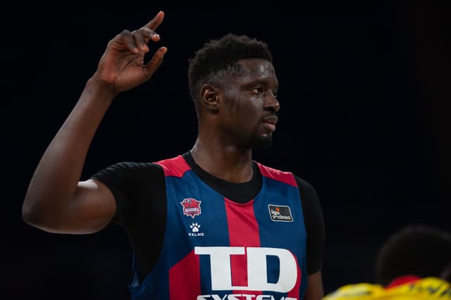 Enorme Youssupha Fall