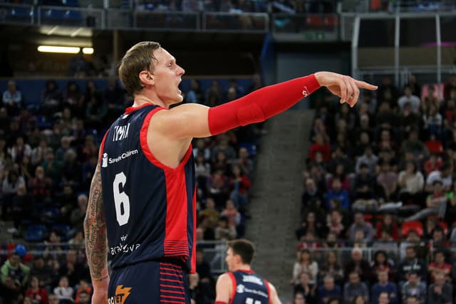 M.Obradoiro incorpora a Jānis Timma