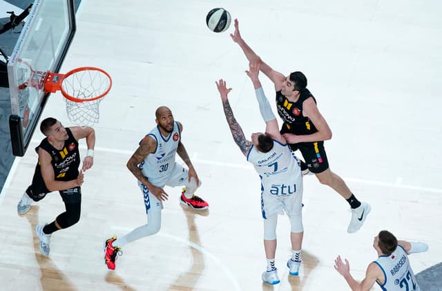 Lenovo Tfe-Hereda SPB, 5 apuntes