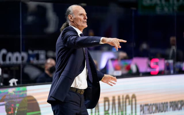 Ivanovic pide mejorar en defensa