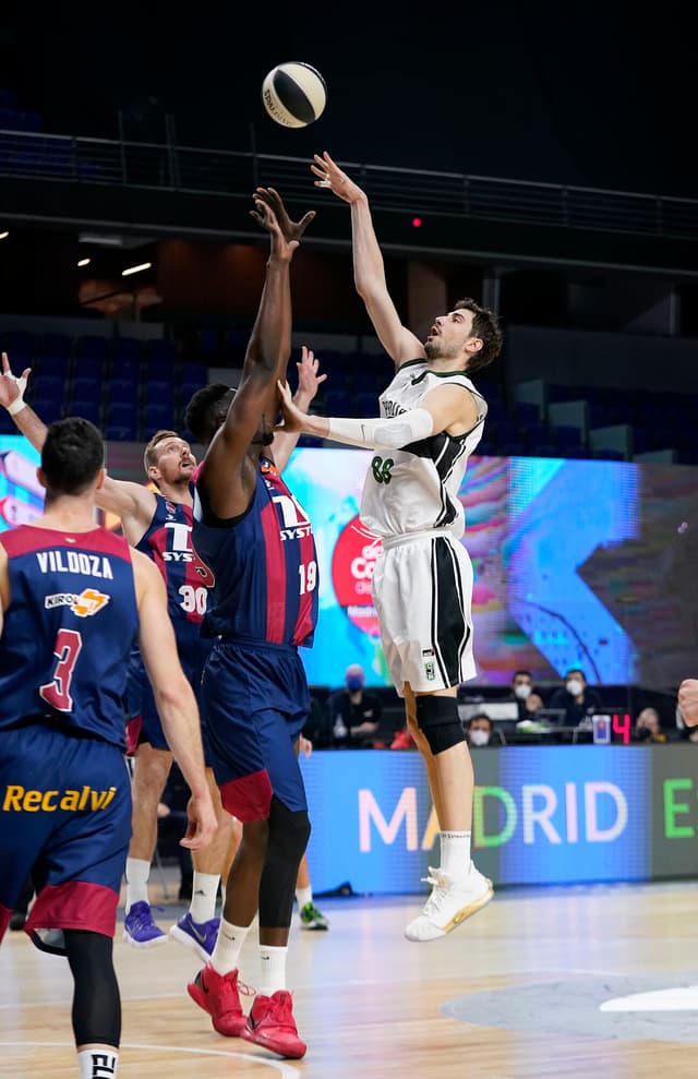 Primer triple de Ante Tomic en Copa