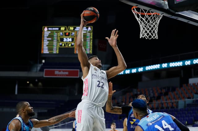 Real Madrid 96 - Hereda SPB 81