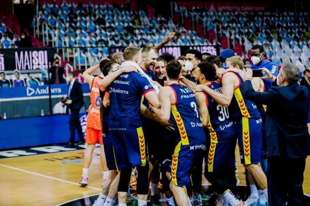 MoraBanc And 84 - Valencia BC 72