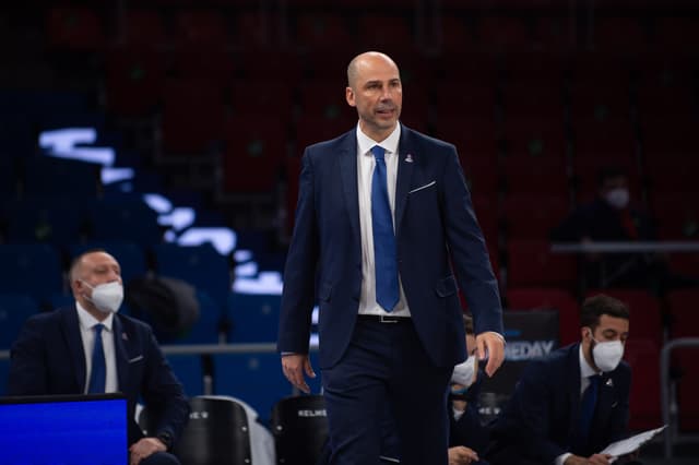 Peñarroya se despide de Burgos