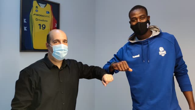 Moussa firma por un año más